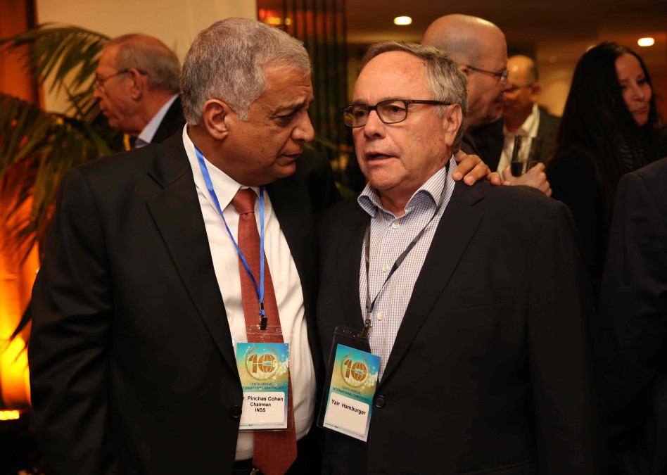 יאיר המבורגר ופיני כהן (צילום : חן גלילי)