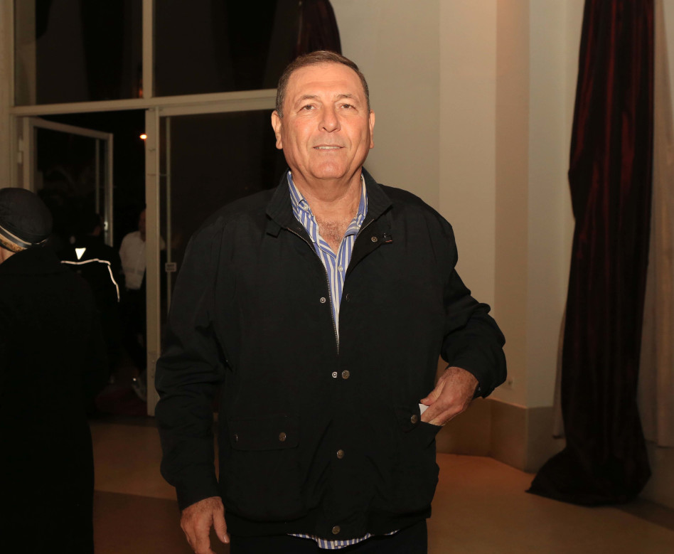 מי הגיש ב5? עודד בן עמי