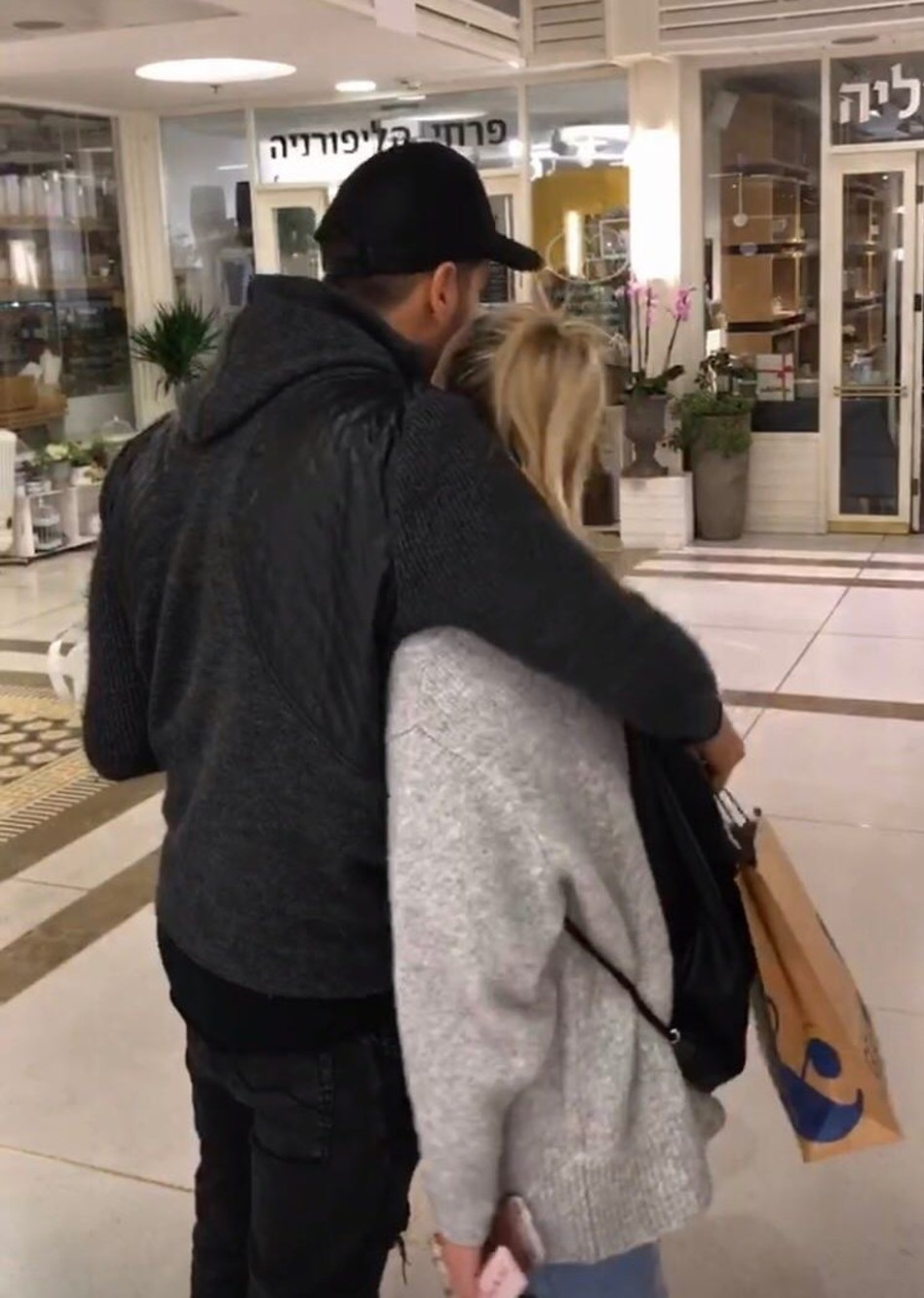 נפרדים לחמש דקות