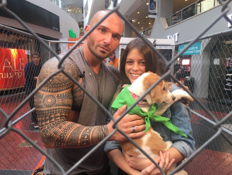 אם כבר כלא, אז כזה. לירון רביבו ומיישל טרוני (צילום: יח"צ)