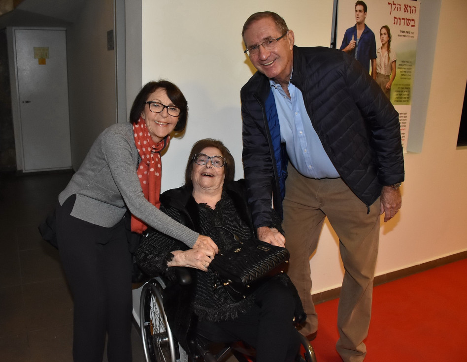 דן פרופר, ג'ני ברנדס וסוזי פרופר (צילום: אביב חופי)