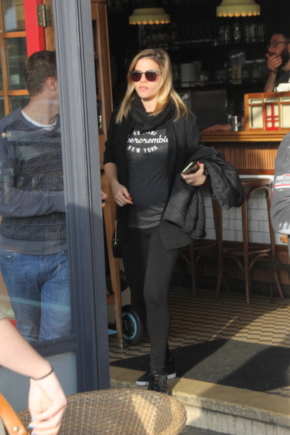 היא לא באמת לבדה...שיר מורנו (צילום: ניר פקין)