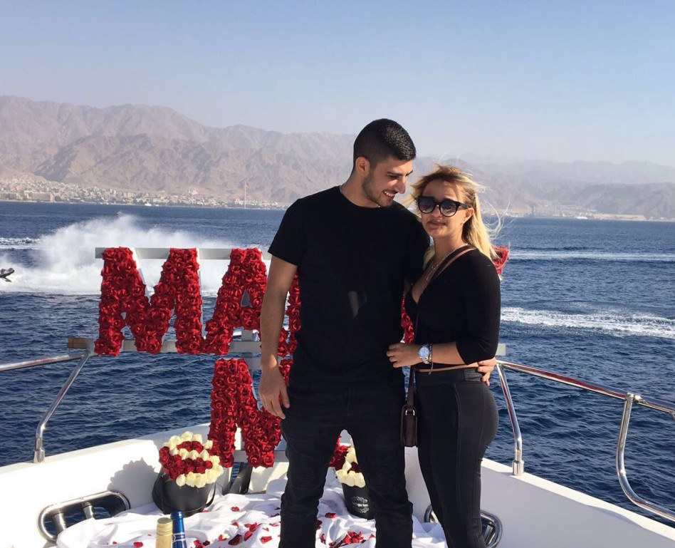 אין ספק שהשקיע בשבילה