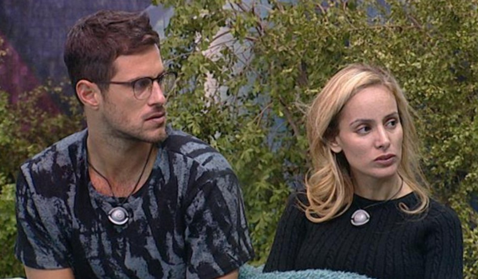 החברה הכי טובה שלו מהבית? (צילום מסך)