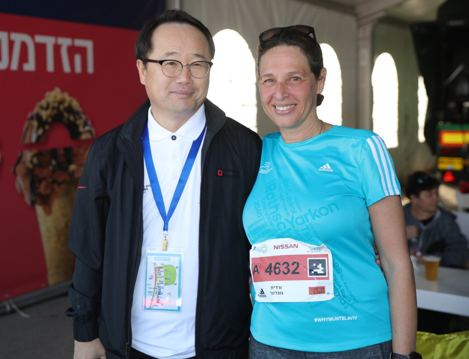 ורדית גונדטר וקריין קו (צילום: רפי דלויה)