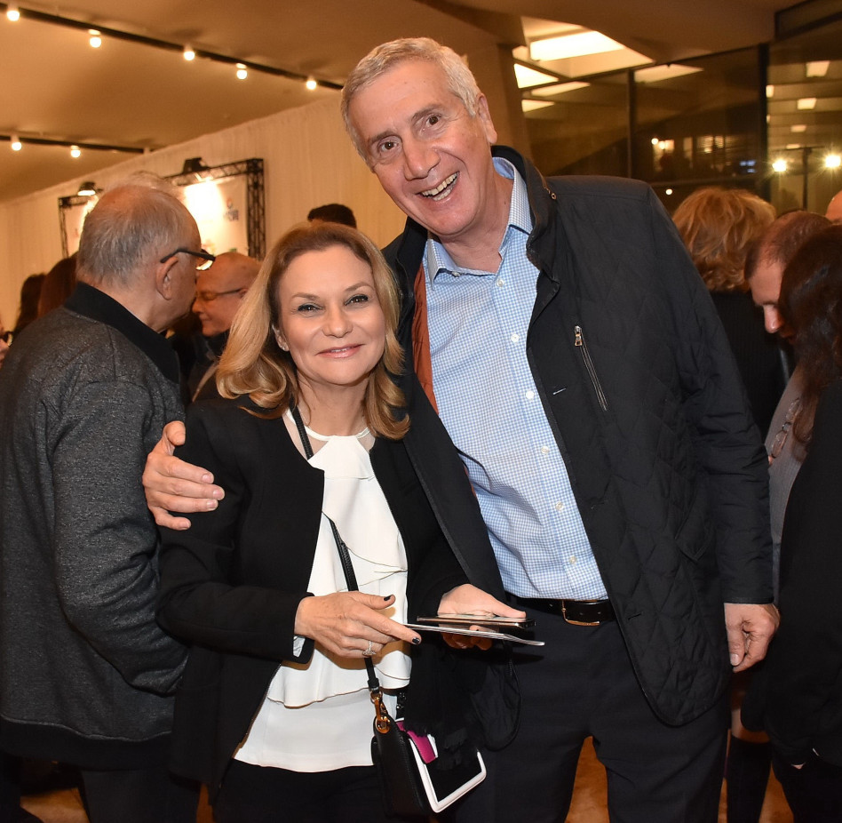 צביקה גיור וורד גרינבוים