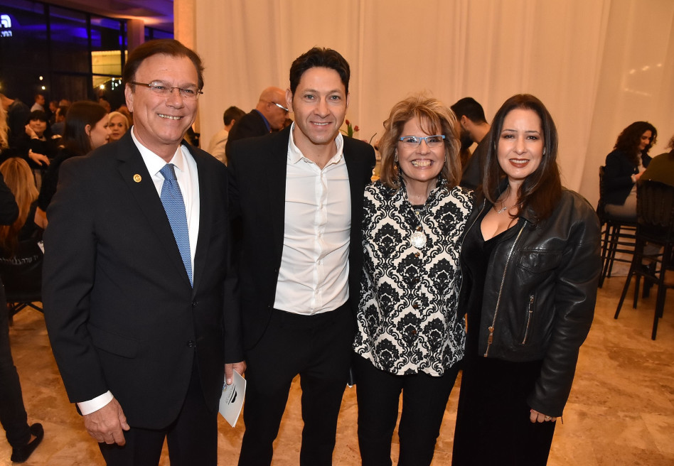 מיכל מולדבסקי, דליה שטנצלר, יוסי מולדבסקי ואפי שטנצלר (צילום: אביב חופי)