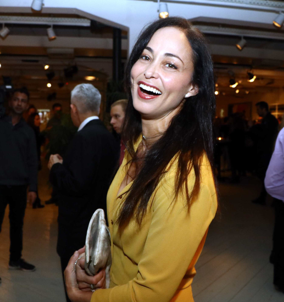 מה הסטטוס שלך? שרון איילון