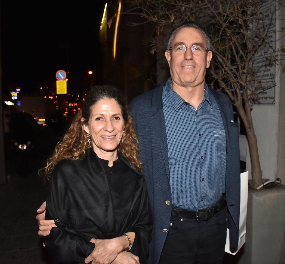 שוקי ורוחל'ה שוורץ