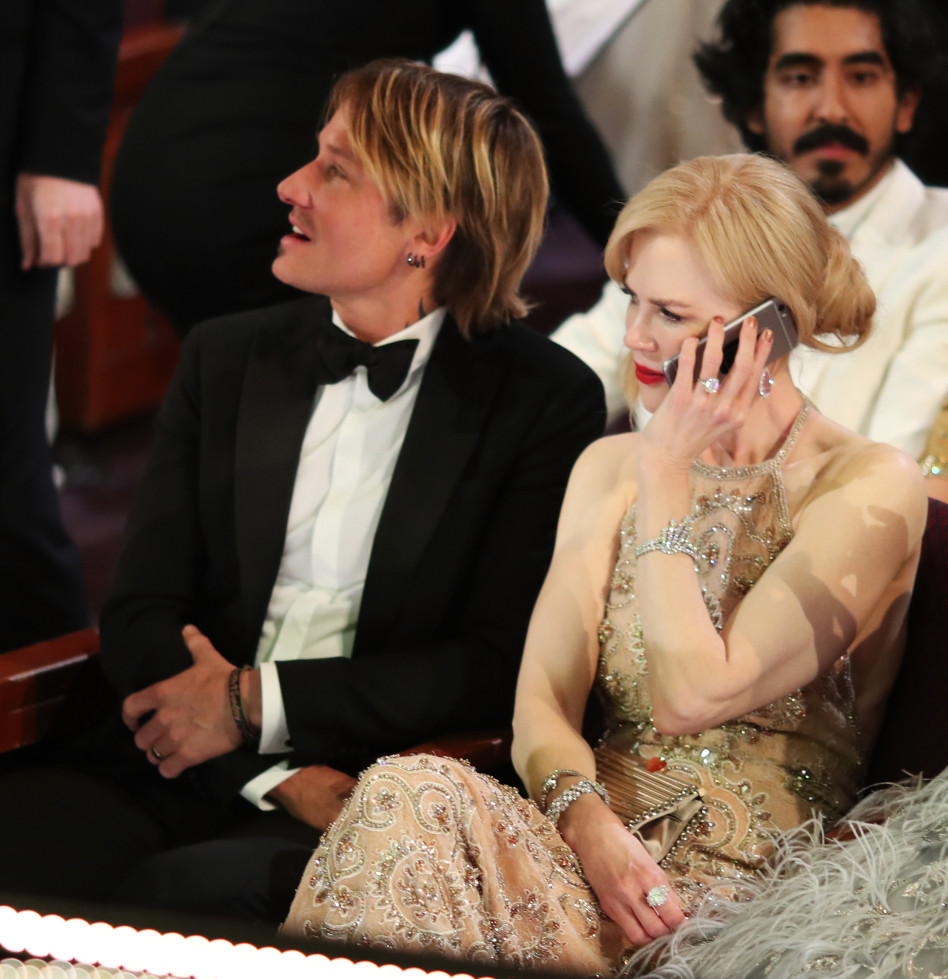 והטלפון מה איתו?