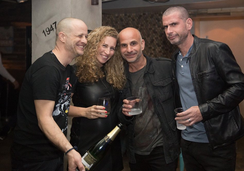 אייל קיציס, יוסי עזר, ירון טל ואשתו