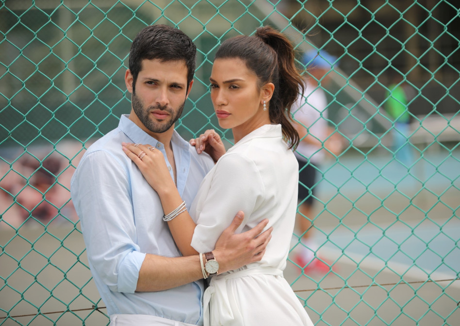 חיבוקים ונשיקות