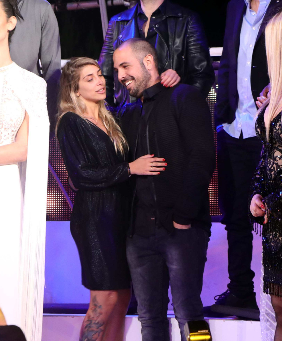 הזוכה בדירה ובבחורה. אביחי אוחנה ומעיין אשכנזי (צילום: אמיר מאירי)