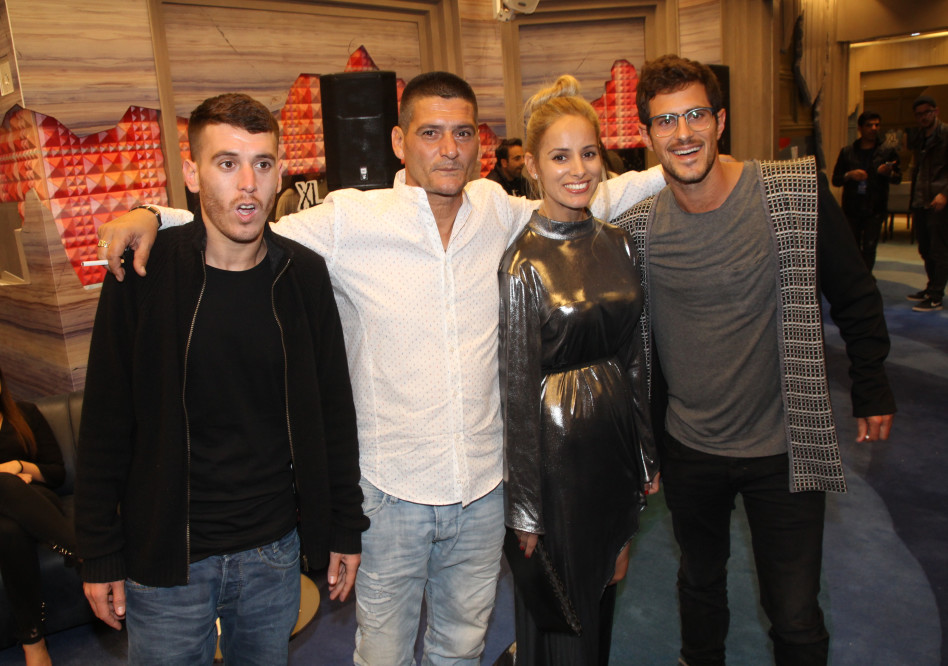 קרובים קרובים