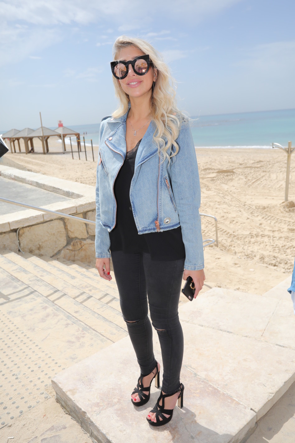 לייק על המשקף