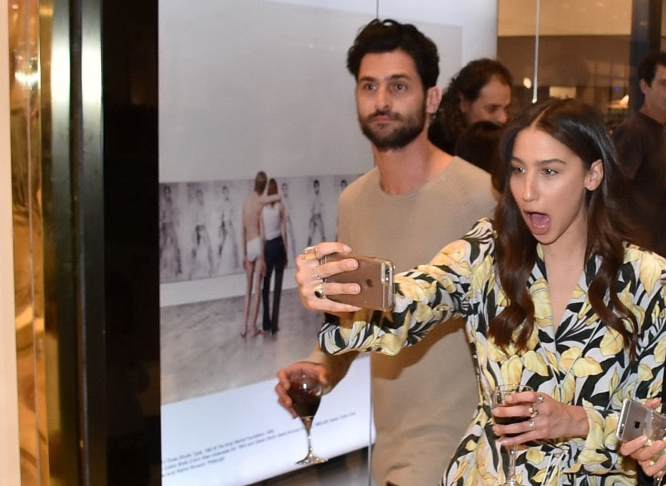 בשוק שלא מצלמים אותה? שני גולדשטיין ועומר גורדון (צילום: אביב חופי, שוקה כהן)