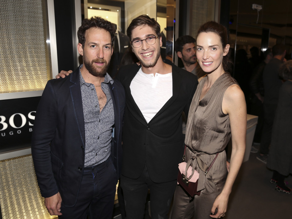 עם כל הגלאם. יעל גולדמן, עומר דרור ואורי פפר