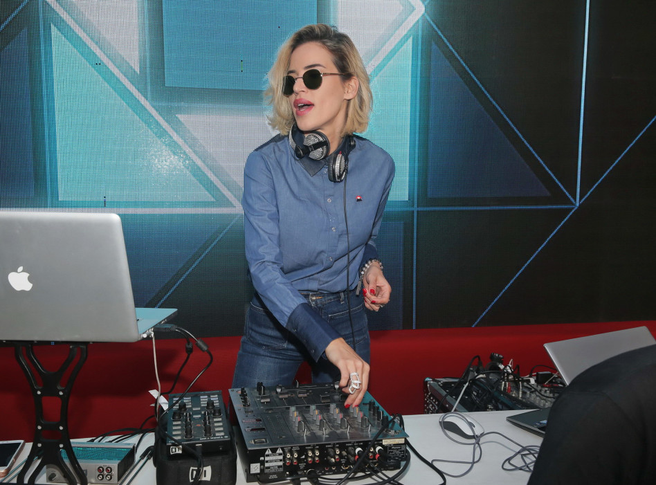 בקרוב באיביזה? נטלי דדון