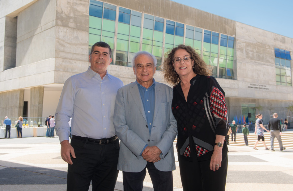 רבקה, כרמי, דניאל חוסדמן וגבי אשכנזי (צילום: דני מכליס)