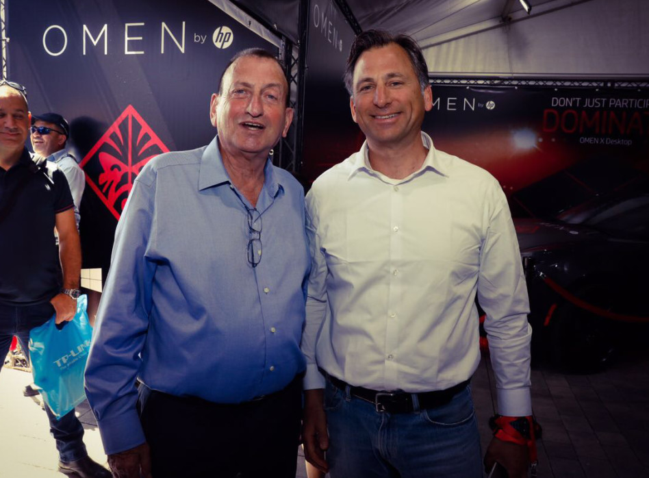 שי פרומיקס ורון חולדאי