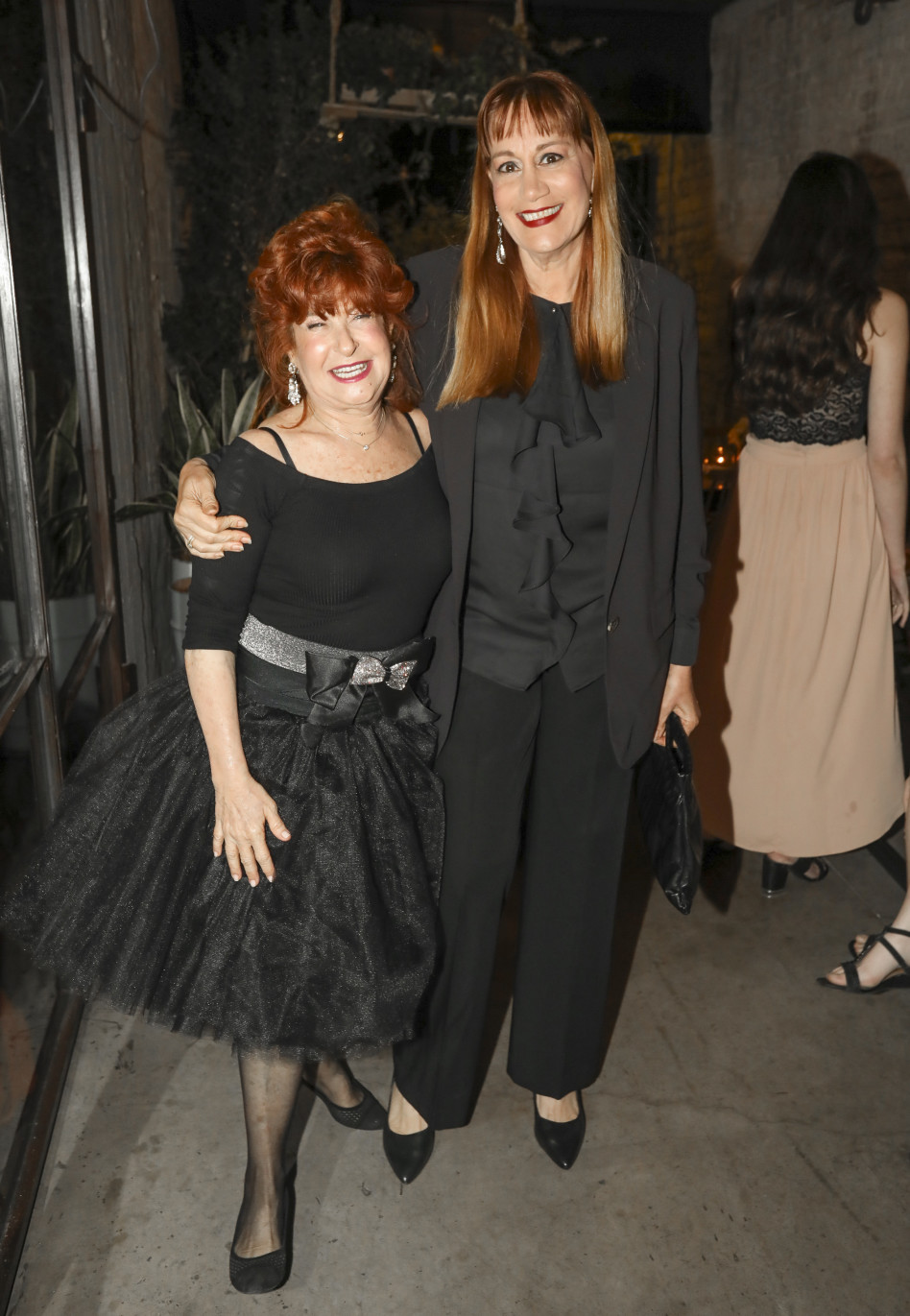 מיקי קם באה לכבד