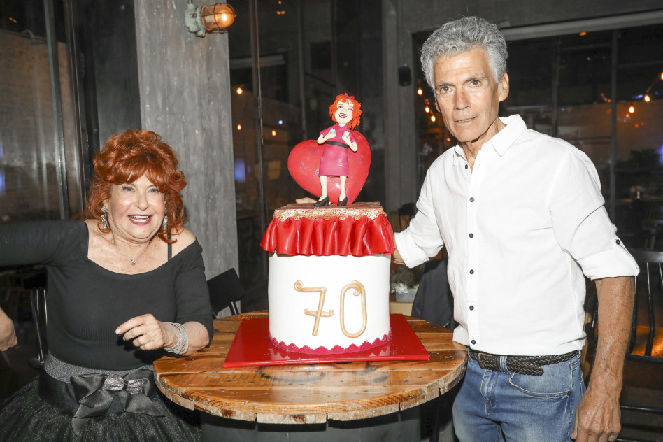 יש חגיגה! ציפי שביט ובעלה אבישי דקל (צילום: רפי דלויה)