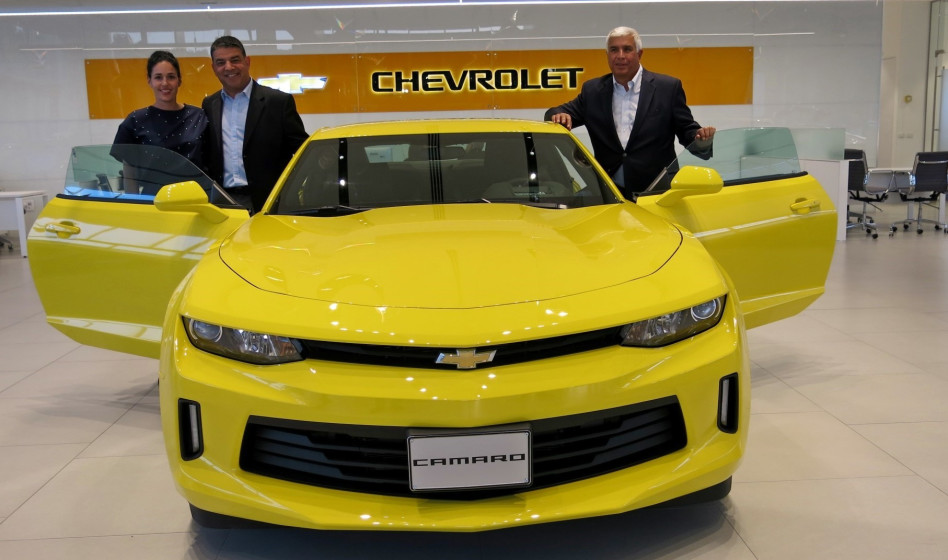 דוד עיני, אבישי לוי וגלית עיני (צילום: אלי עיני)