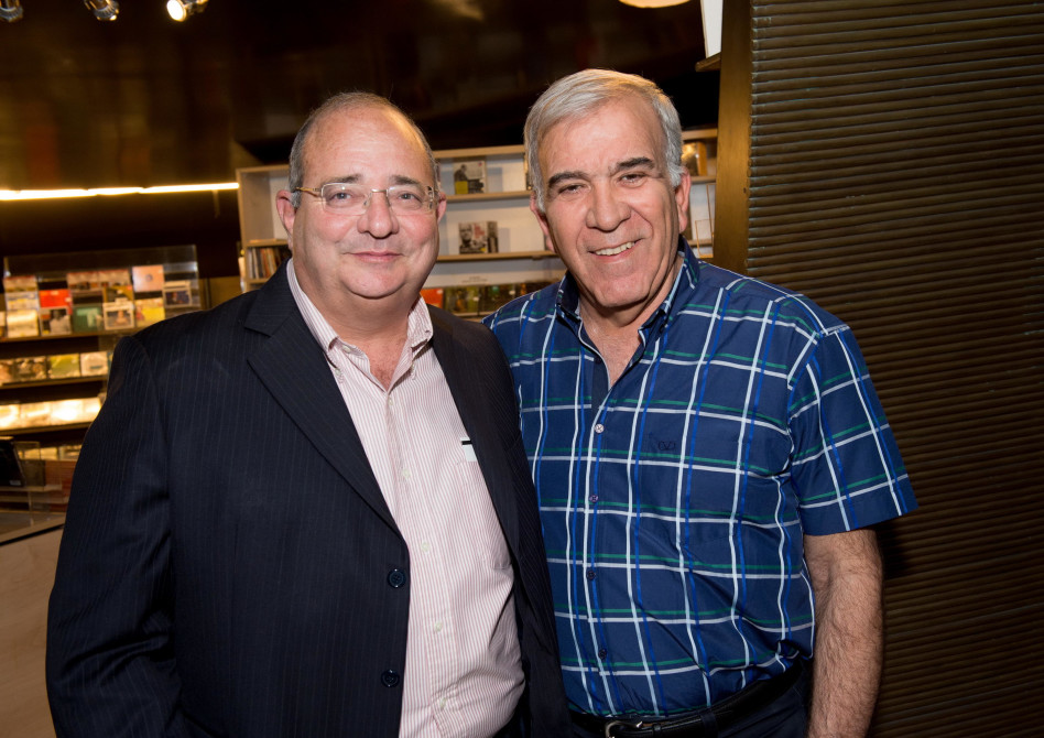 יוסי פילוס וארז שמלצר (צילום: ישראל אדרי)