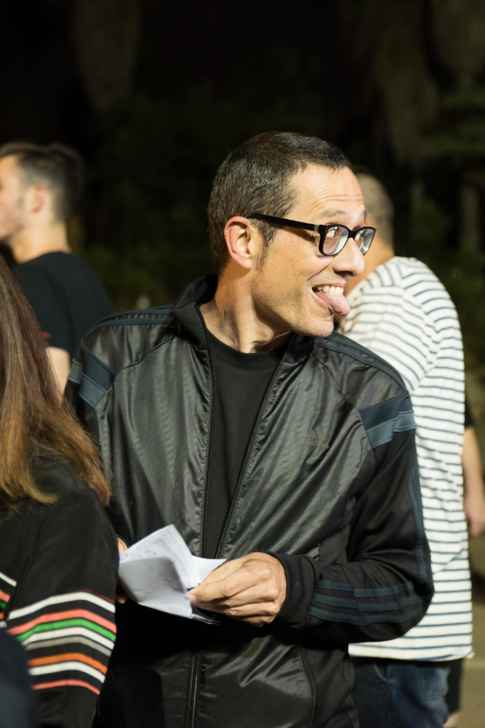 ארז טל משוויץ בכרטיס שלו. צילום: שלומי פינטו