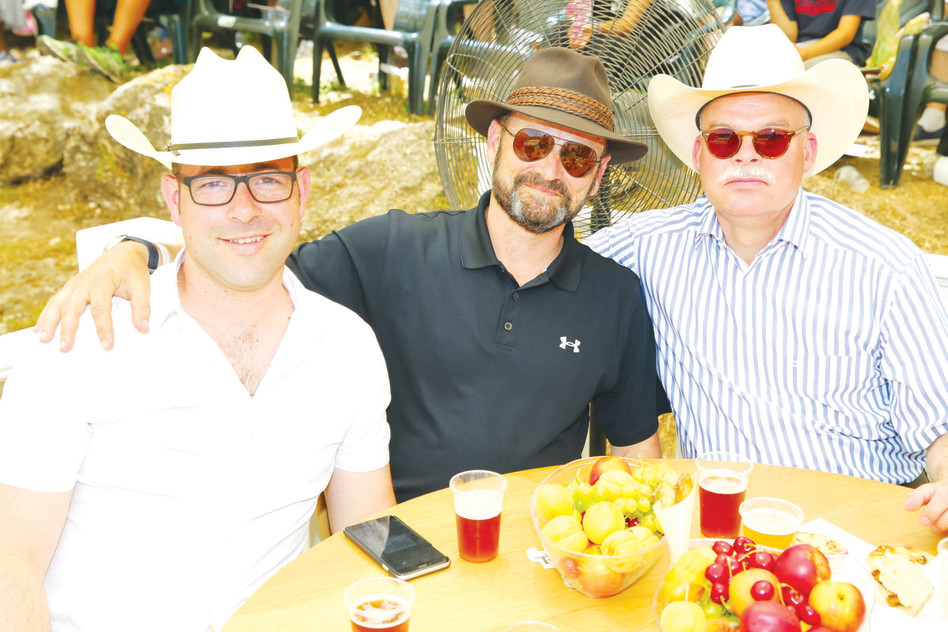 קלמנס פון גטצה, יניב אורון ויורם טורבוביץ'  (ערן לם)