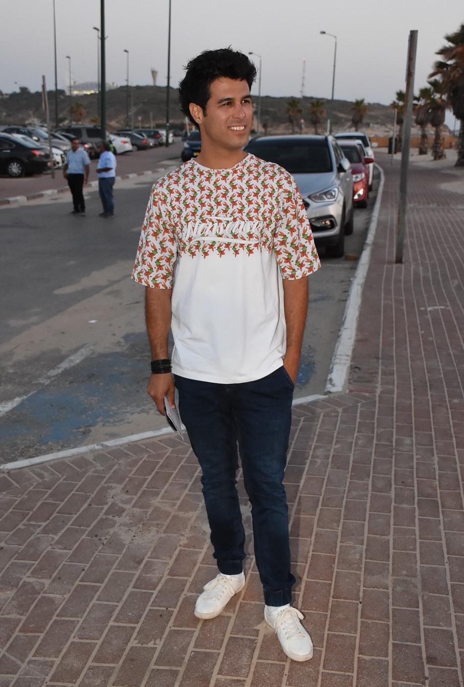 לא בוגד. טל מוסרי