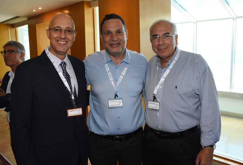 שלומי פוגל, יצחק בלומנטל ויוני איזקוב (צילום: אביב חופי)