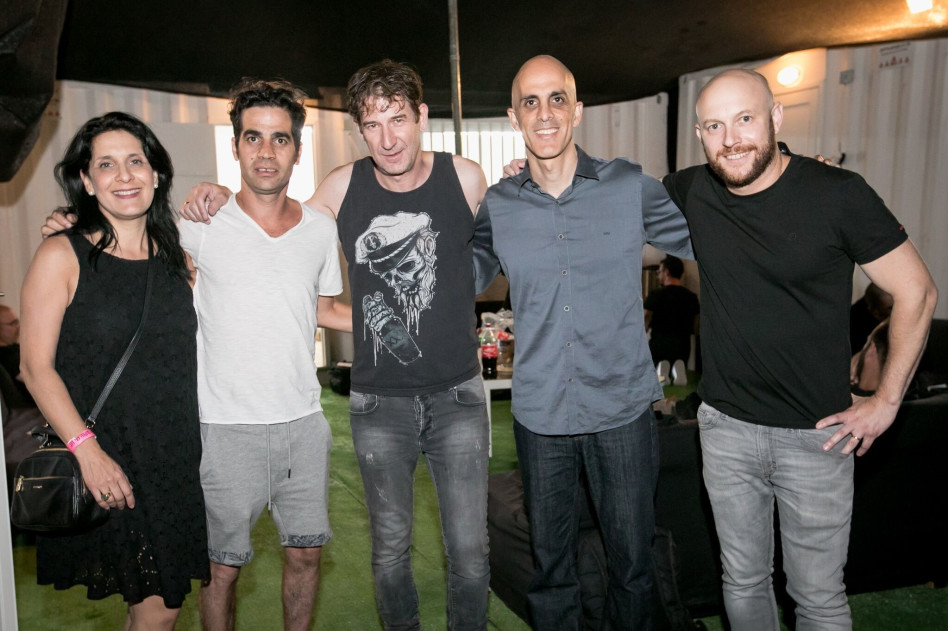 אבי נוסבאום, שחר בר-אור, תום פטרובר, אביב גפן ורונית רונן-קרפול (צילום: תומר פולטין)