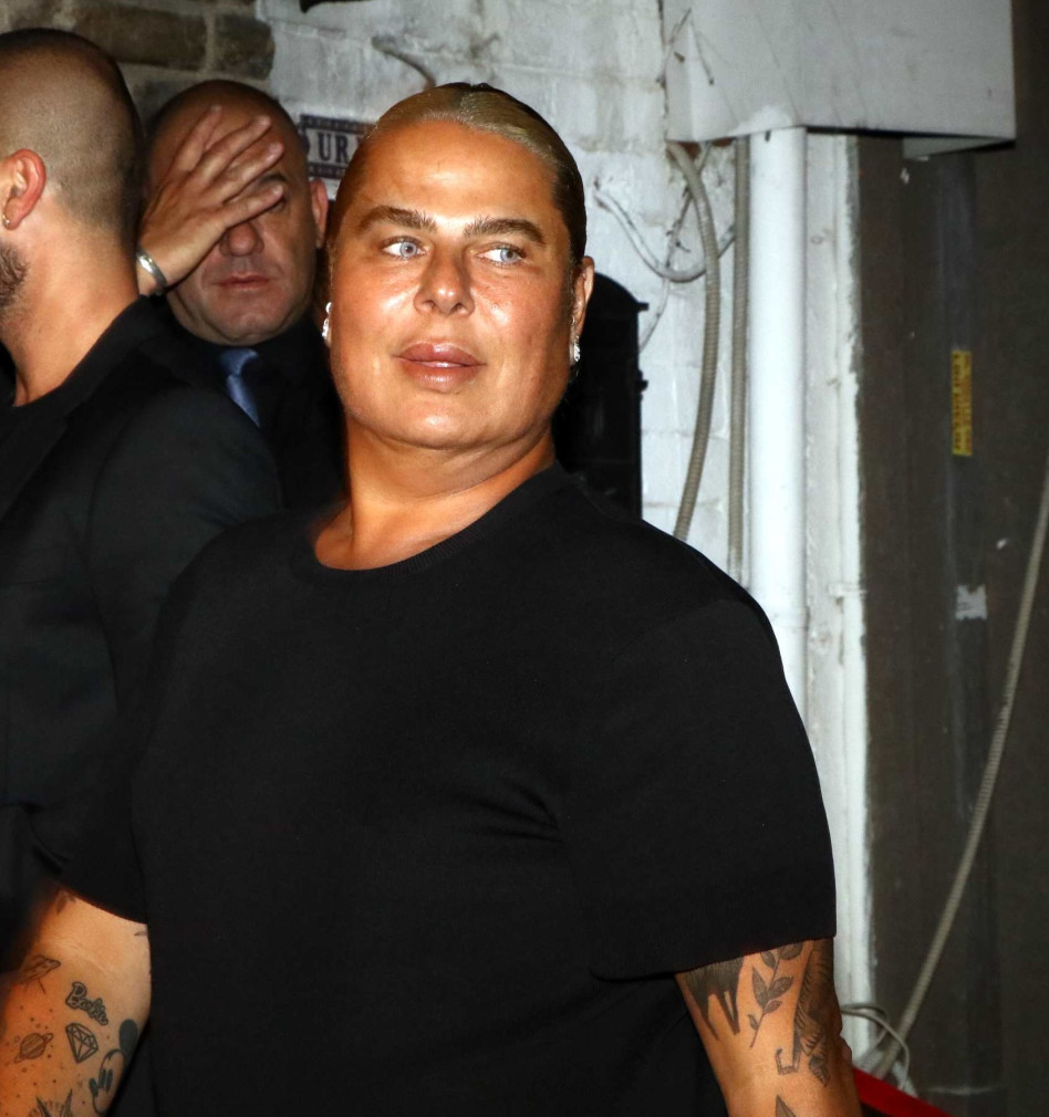 טוטאלוק. מיקי בוגנים