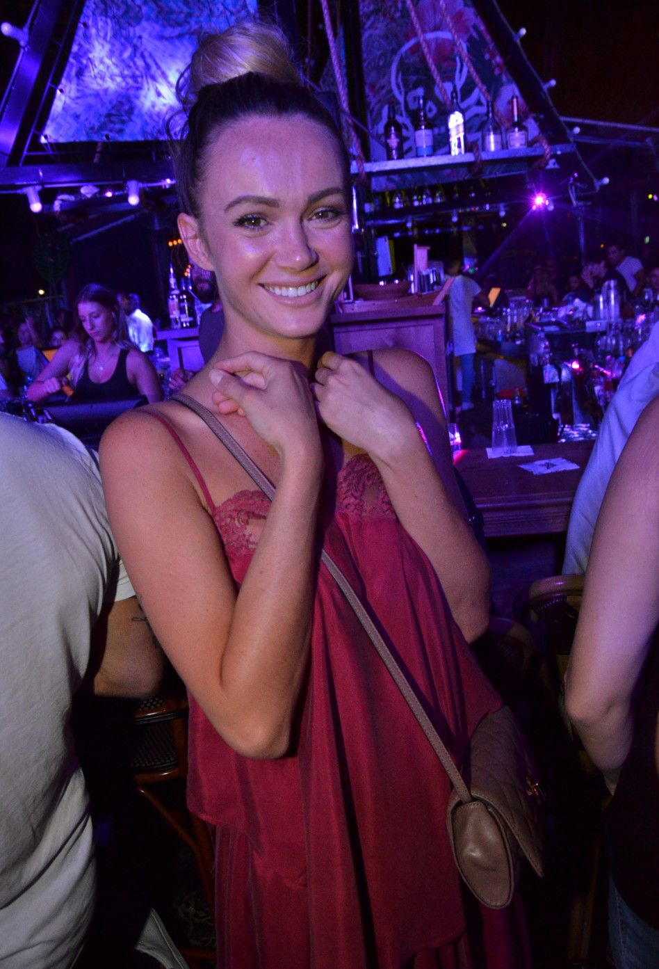 מתרגשת ברמות של כלה