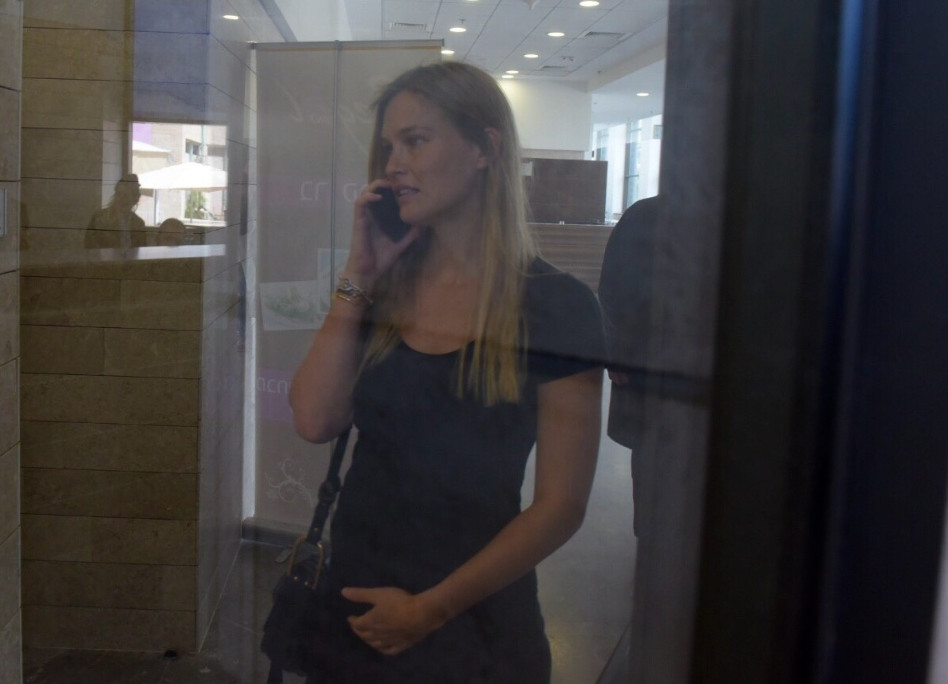 הכל יהיה בסדר? בר רפאלי (צילום: אבשלום ששוני)