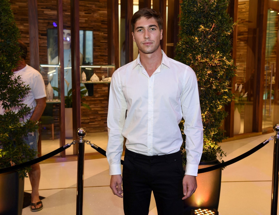 חתיך הורס. עומר דרור