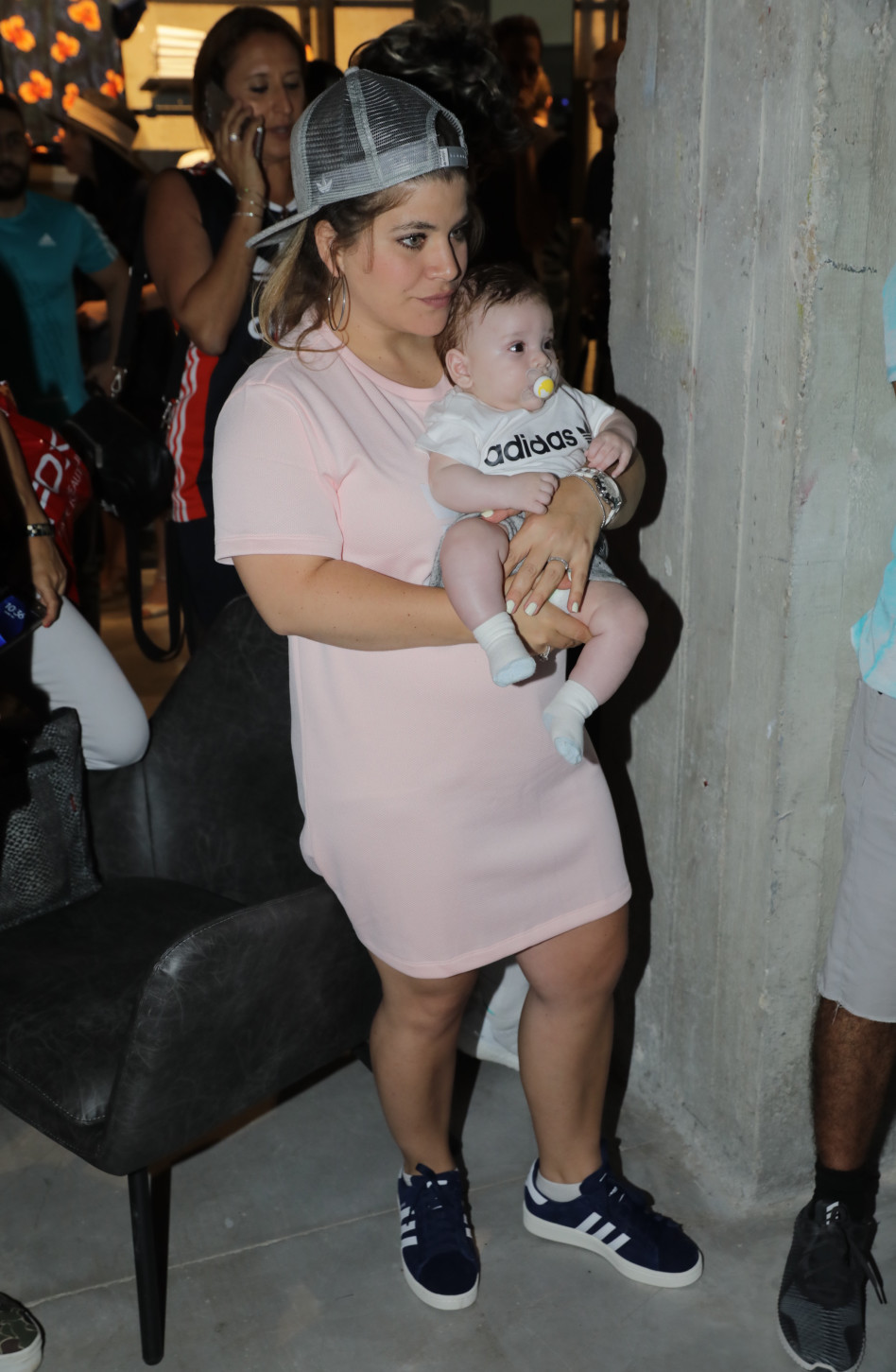 והנה הפיצי לראשונה