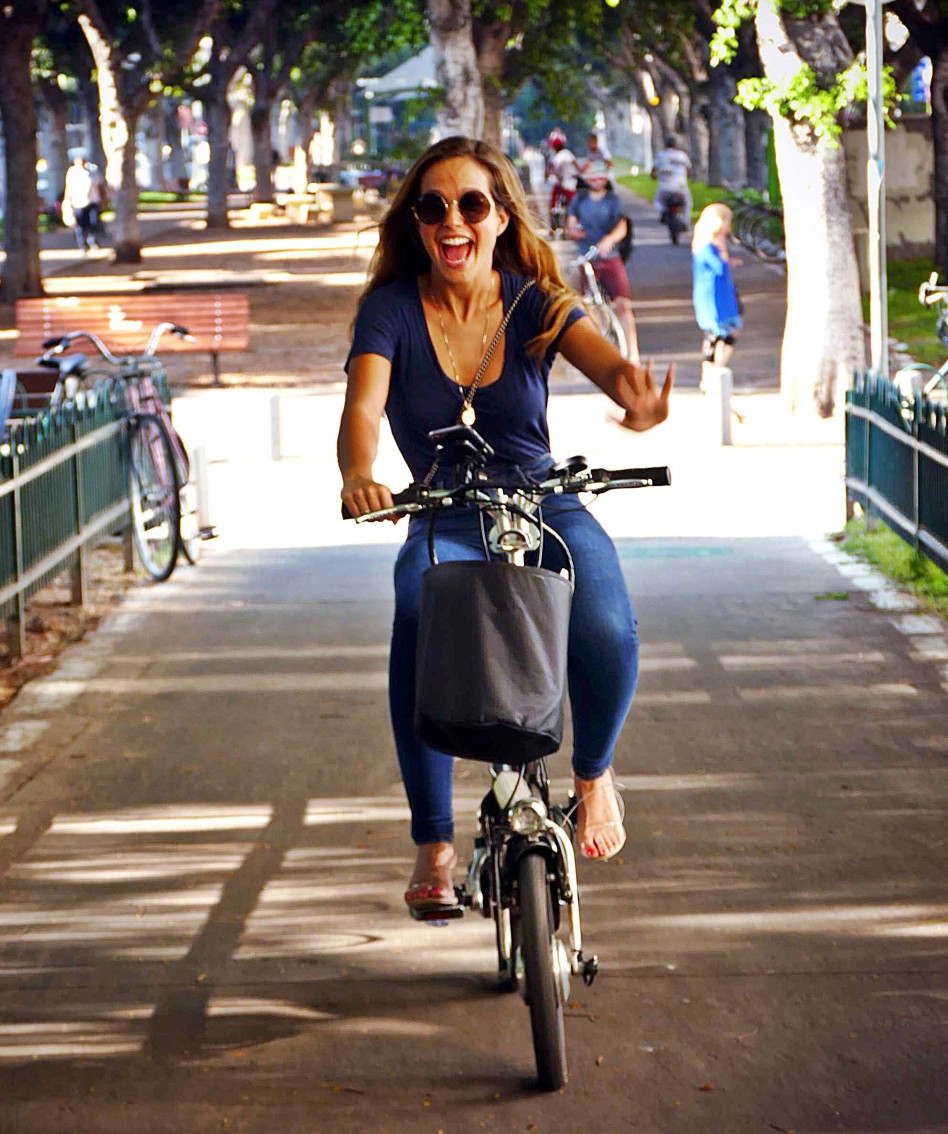 אמאלה אני עומדת ליפול!