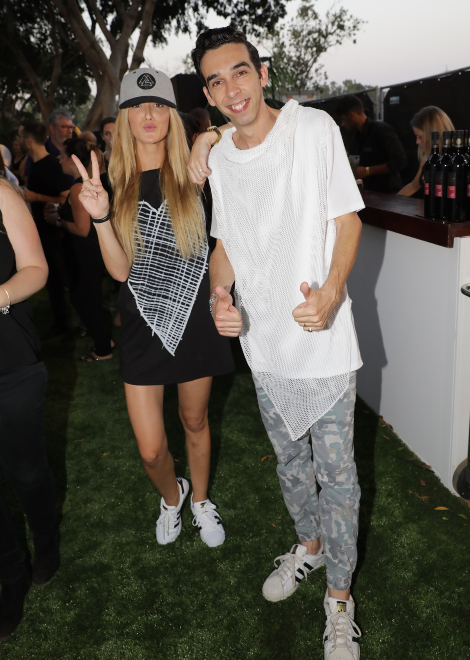 מזל שהוא נשאר בארץ. עודד פז ואושר סלים