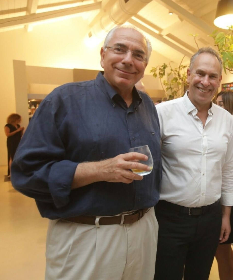 מרסלו מינדלין ושלומי פוגל (צילום: ארז עוזיר)