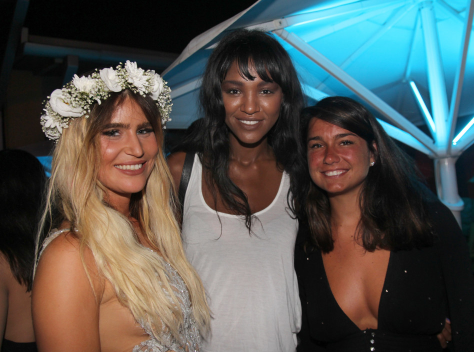 החברות הטובות. אדל בספלוב, טיטי איינאו ושי מיקה