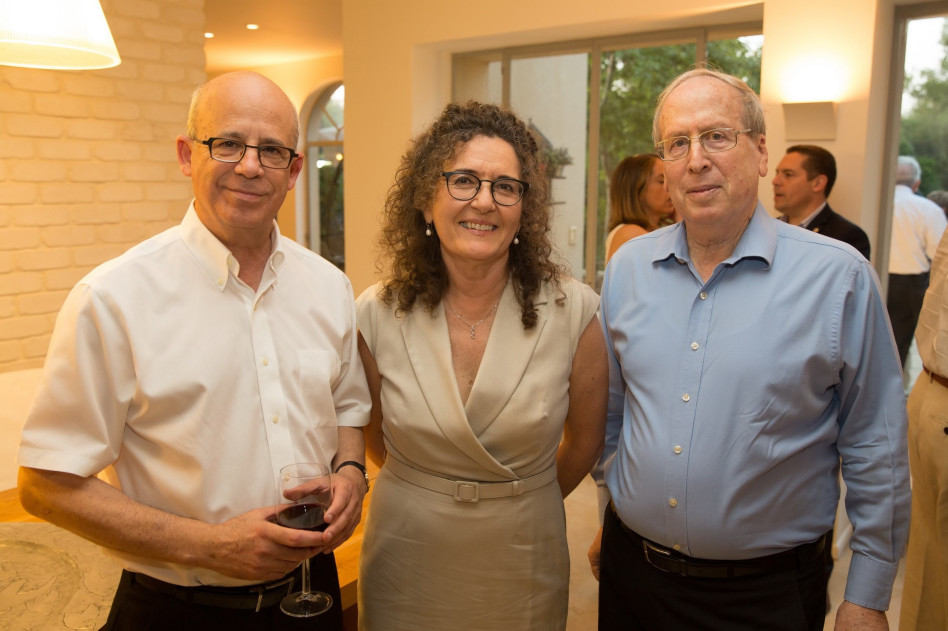 צבי סטפק, נאוה מיכאלי ויוסף קלפטר (צילום: איציק בירן)