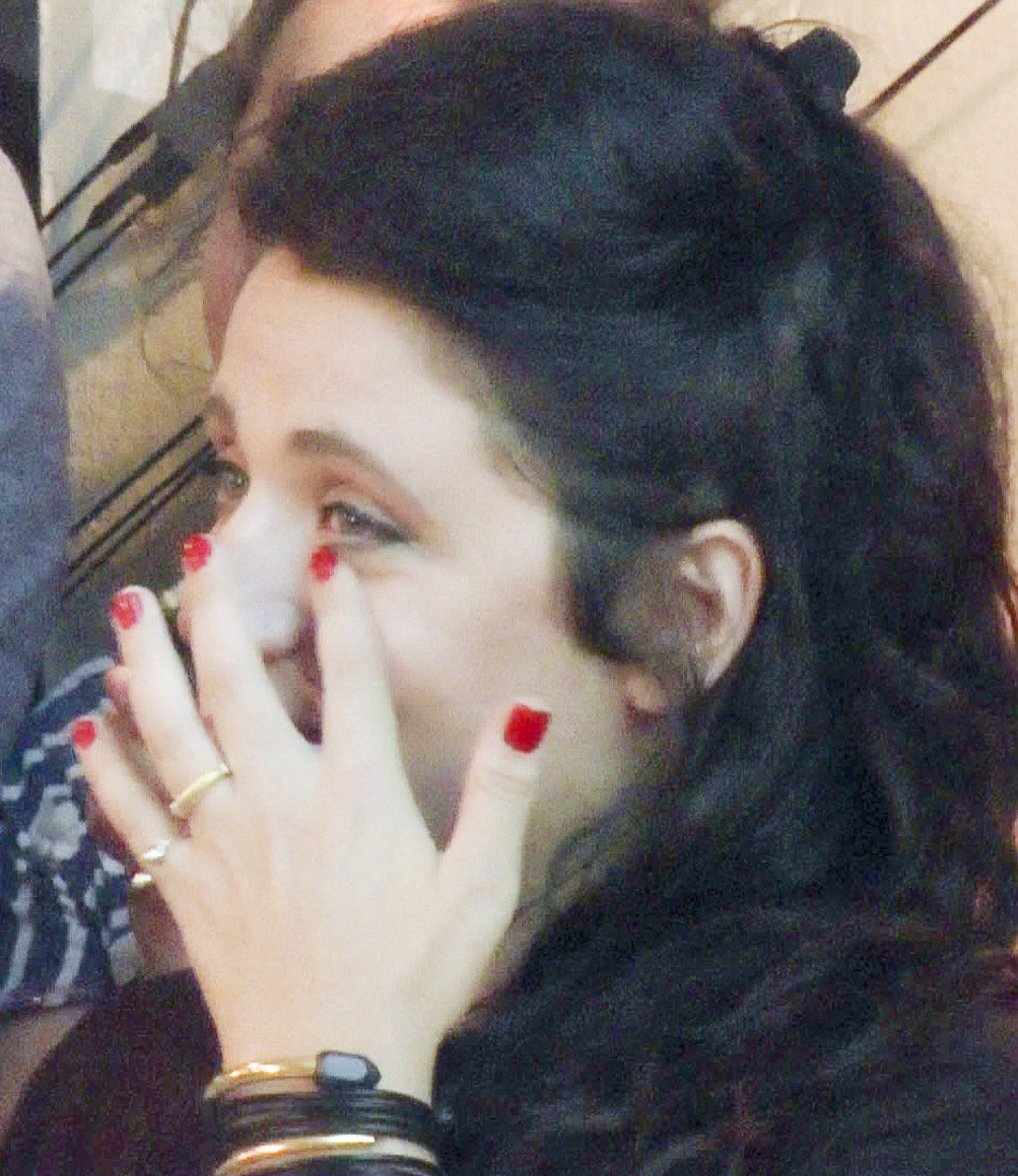 הדמעות זולגות