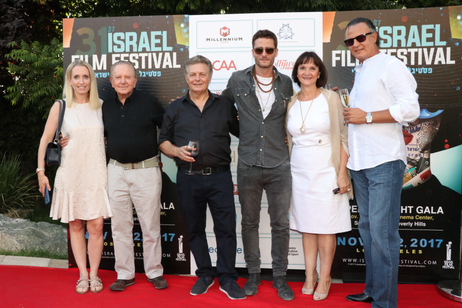 איציק ואורנה לוי, מיכאל אלוני, מאיר פניגשטיין ומוריס קאהן  (צילום: אליצור ראובני)