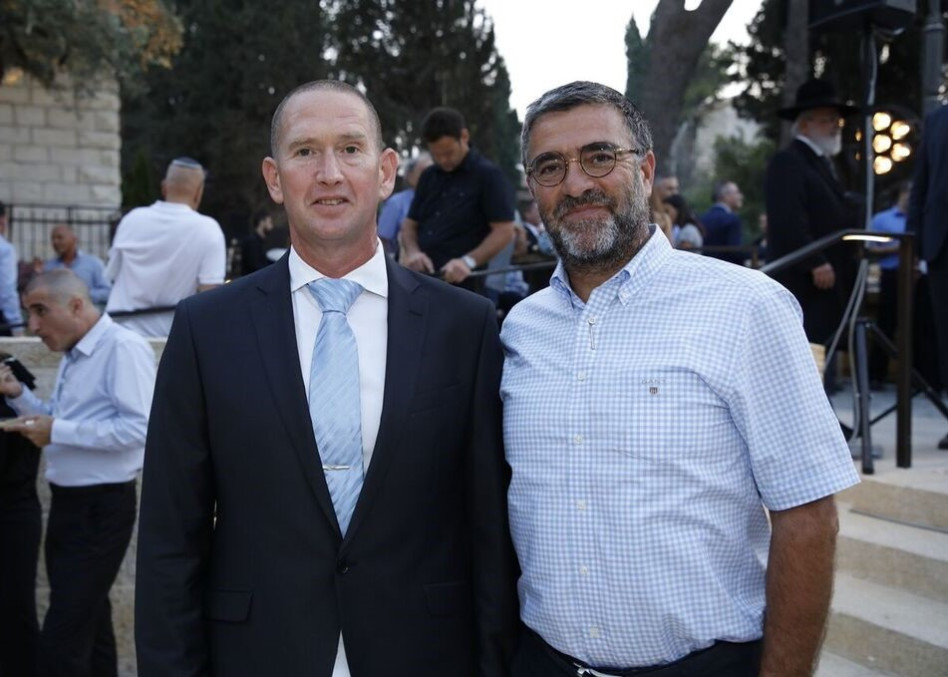 יעקב הלפרין ועמית בהט (צילום: יונתן הלפרין(