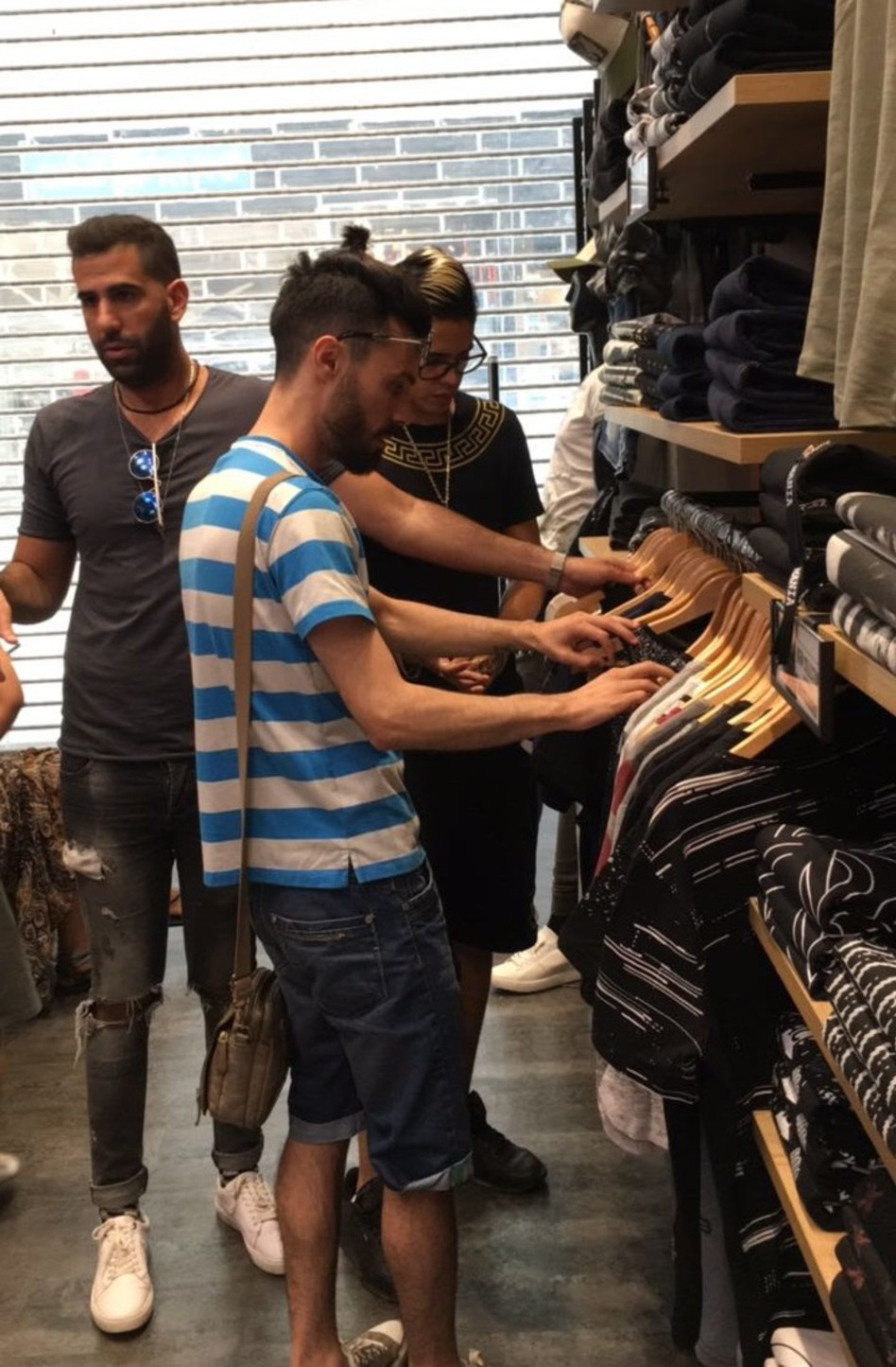 זה לא כל כך נעים לראות חנות סגורה. סטטיק וג'ורדי (צילום: יח"צ)