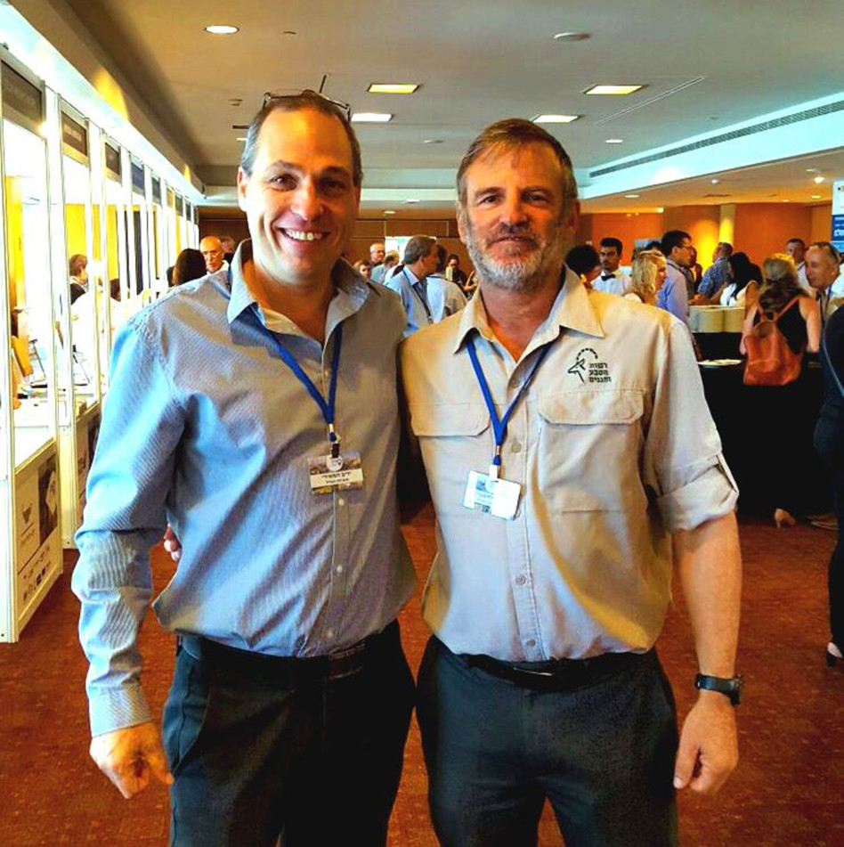 שאול גולדשטיין ויריב המאירי (צילום: אוצרות הגליל)