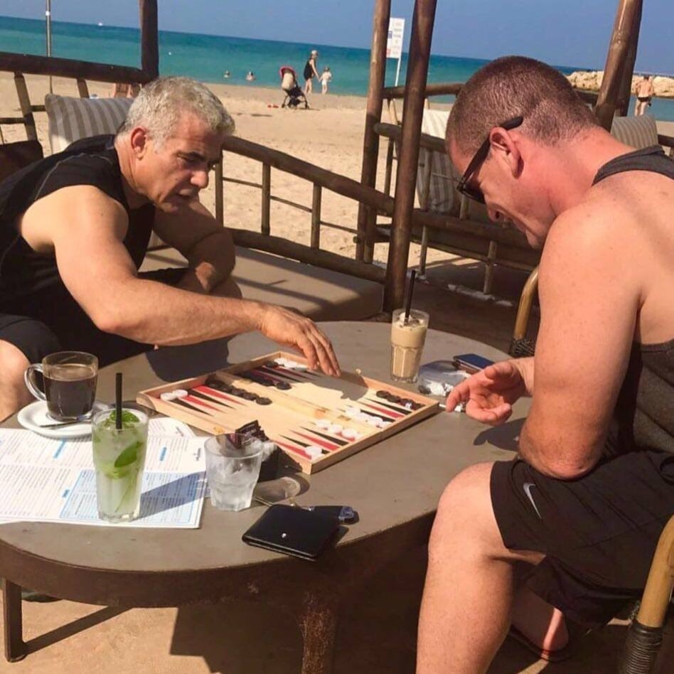 יאיר לפיד (צילום: פייסבוק)