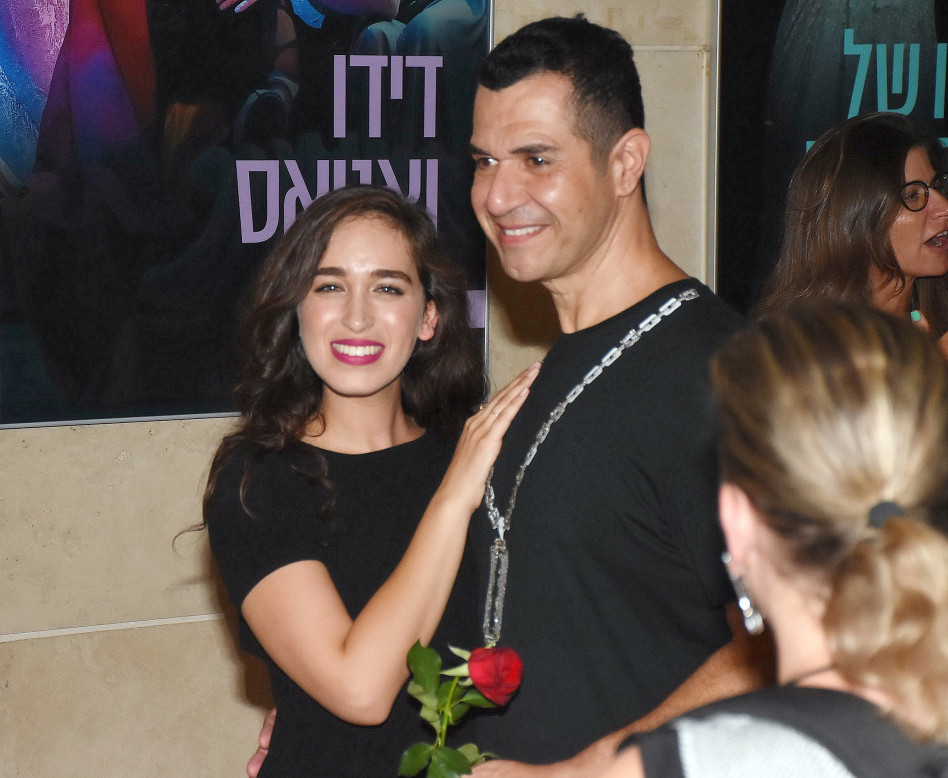 חברים לבמה. משי קליינשטיין ואיציק כהן (צילום: אביב חופי)